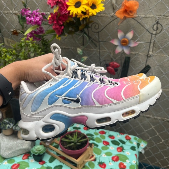 Nike Air Max Plus TN Summer Gradient - Women’s Size: 9.5 - Picture 2 of 6